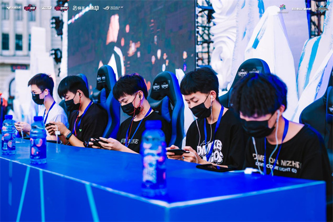 周的焦点 周的焦点